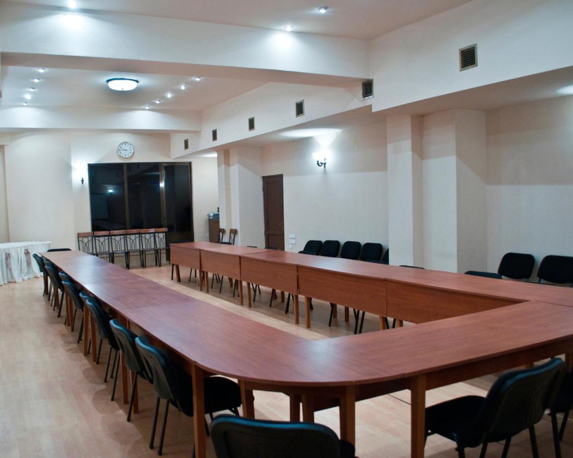 Hotel Diplomat Tbiliszi Kültér fotó